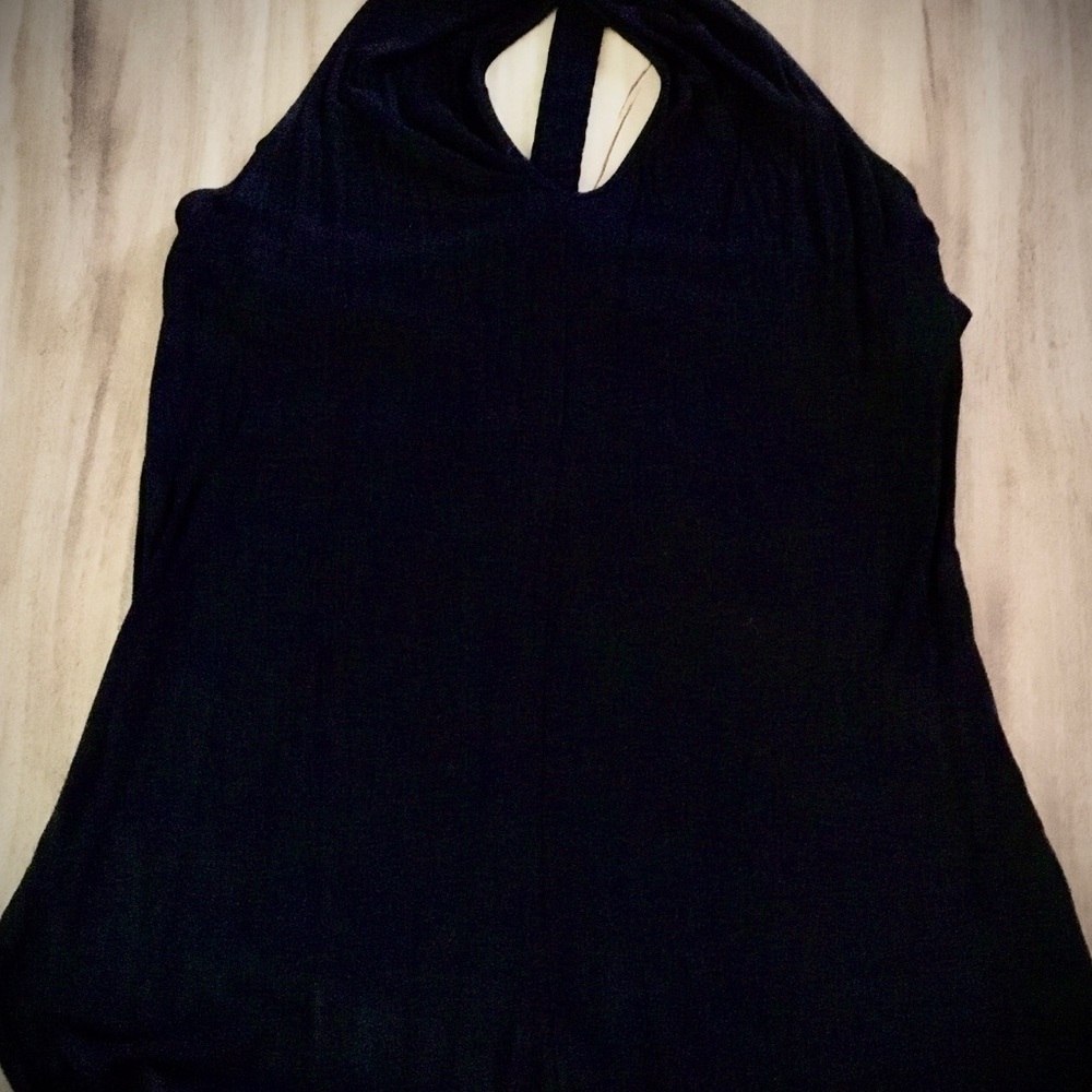 A Beautiful Tank Top - Picture 6 of 10